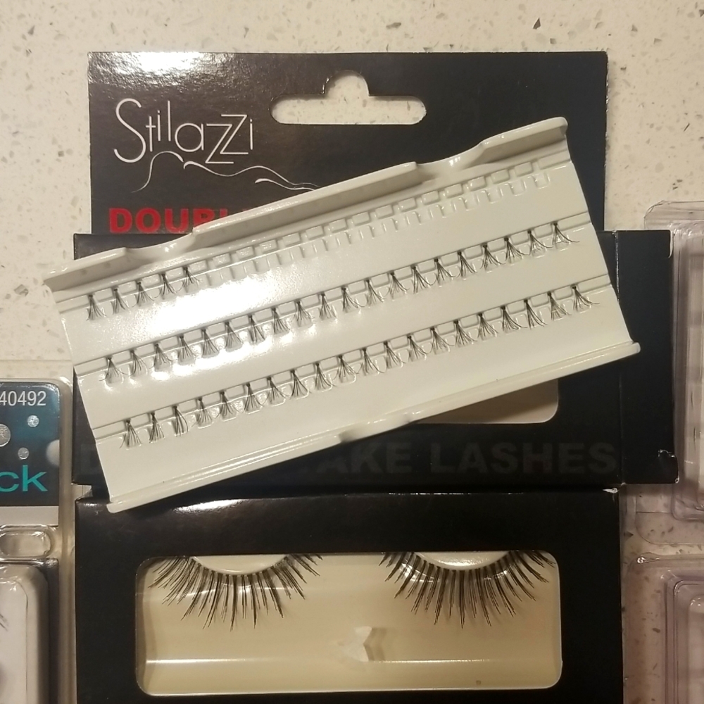 False eyelashes - Picture 4 of 5